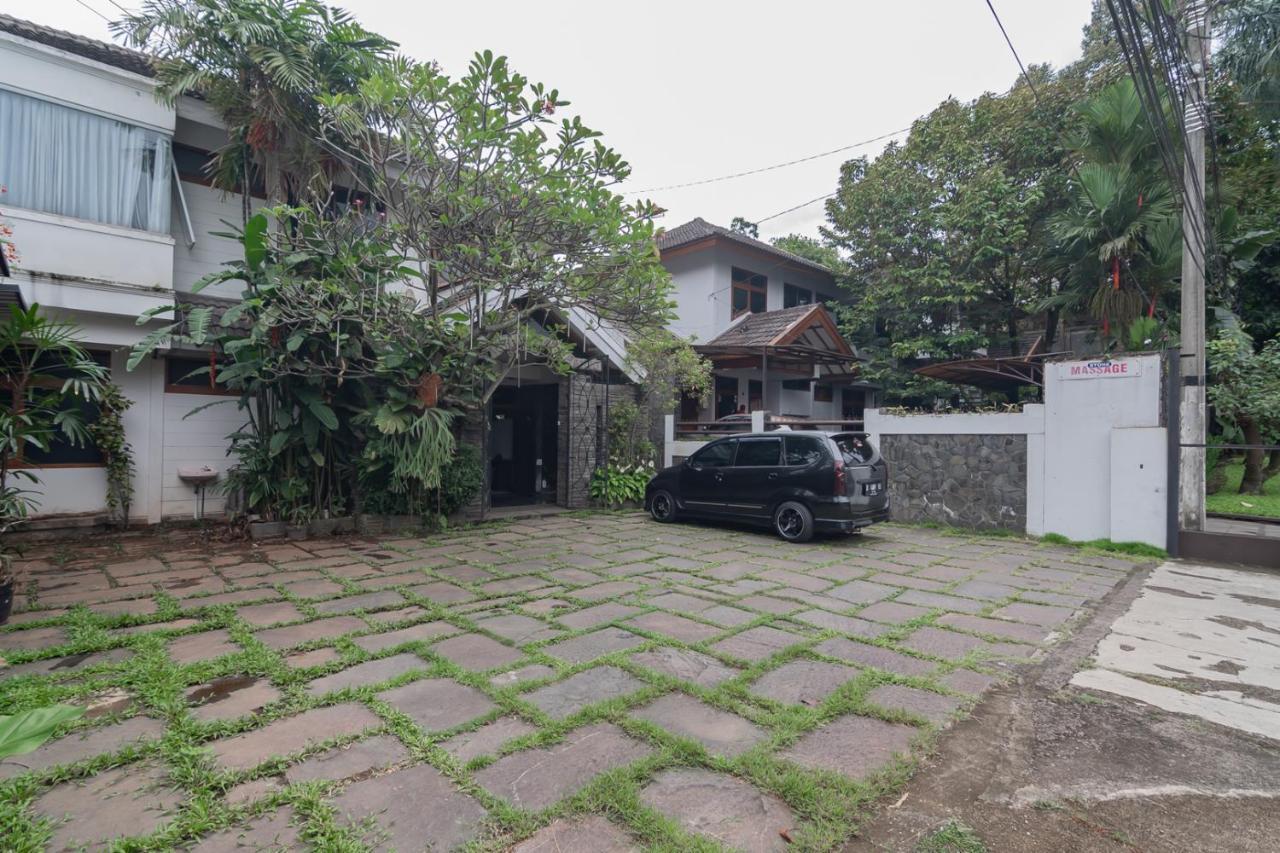 Imelda Residence Setrasari RedPartner Bandung Bagian luar foto
