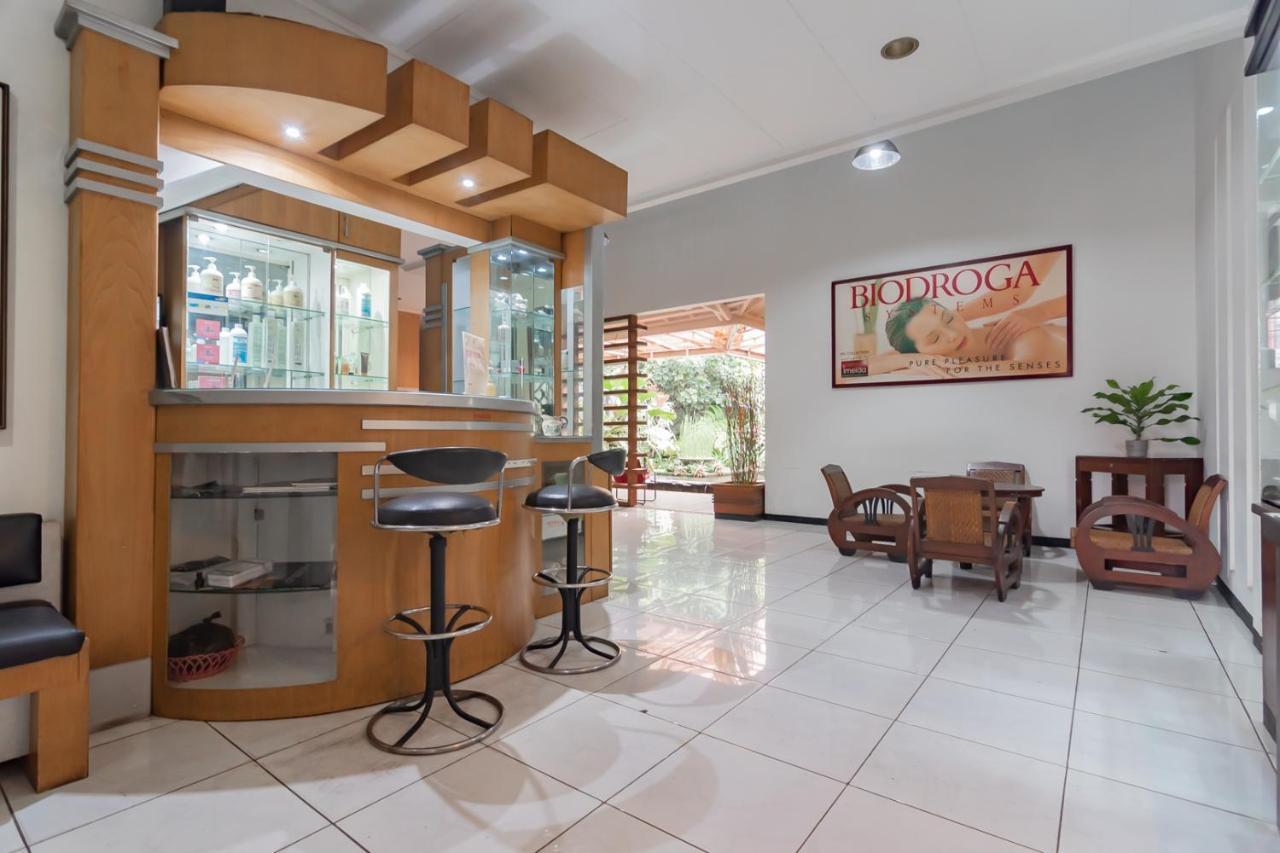 Imelda Residence Setrasari RedPartner Bandung Bagian luar foto