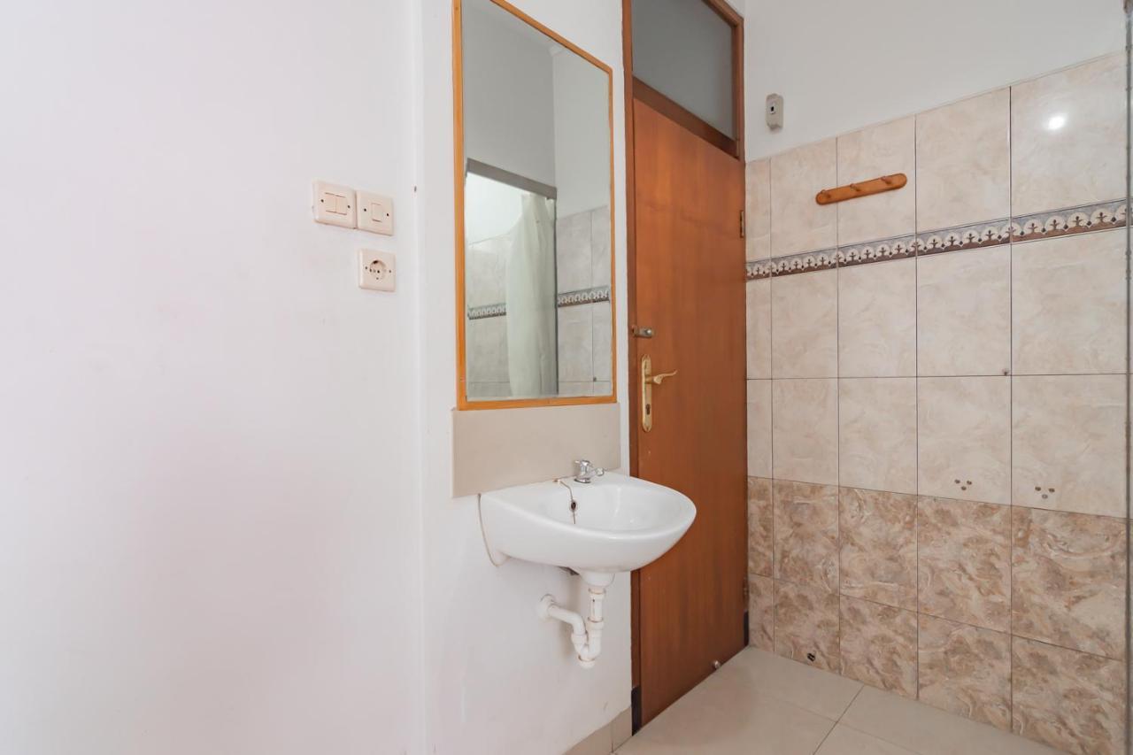 Imelda Residence Setrasari RedPartner Bandung Bagian luar foto
